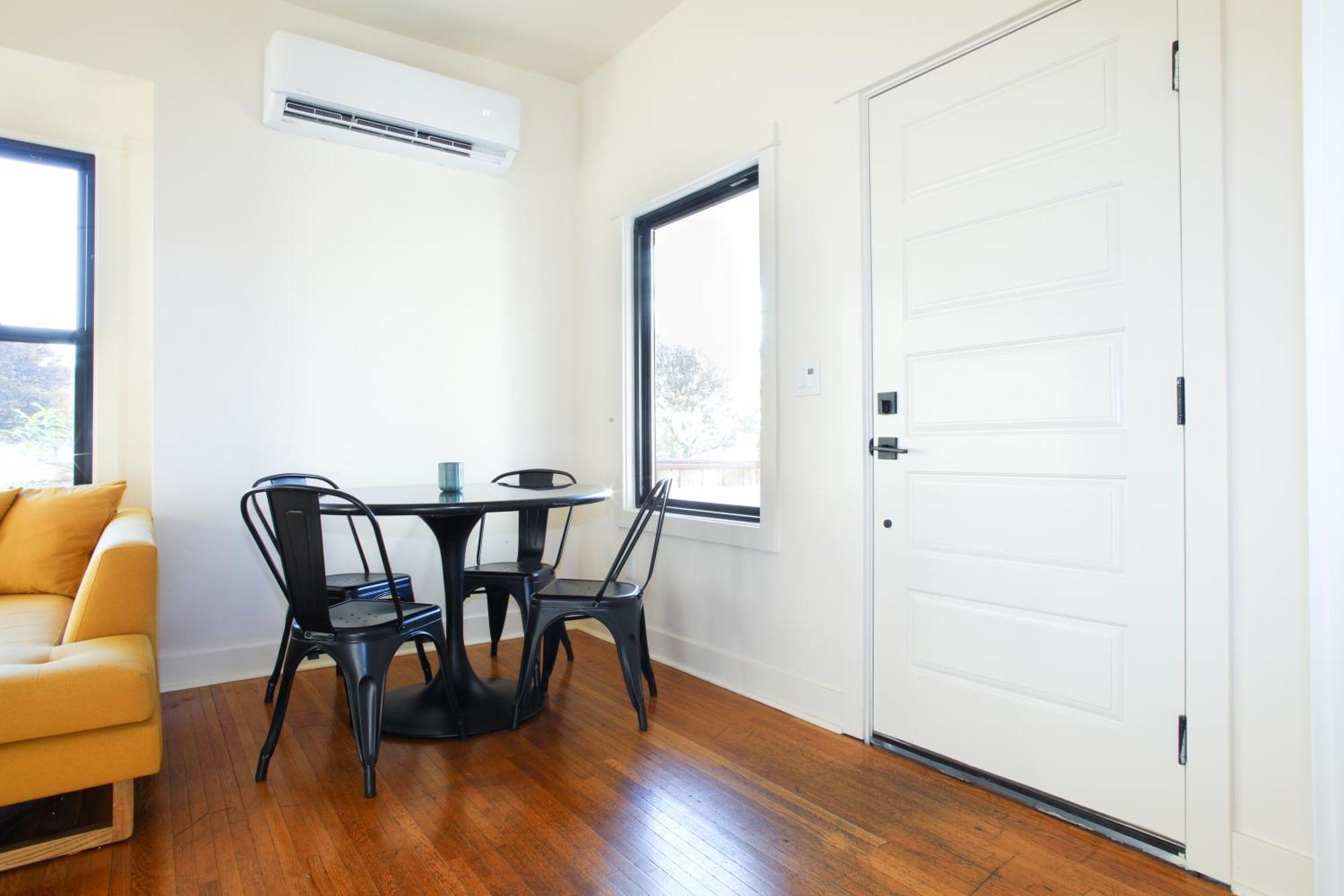Collection - Fresh Remodel In Se 96bikescore Holiday home *