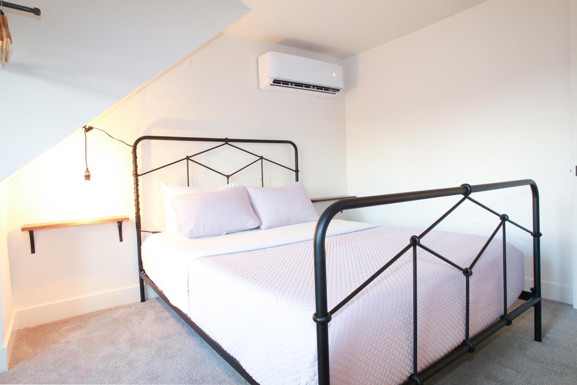Collection - Fresh Remodel In Se 96bikescore Holiday home