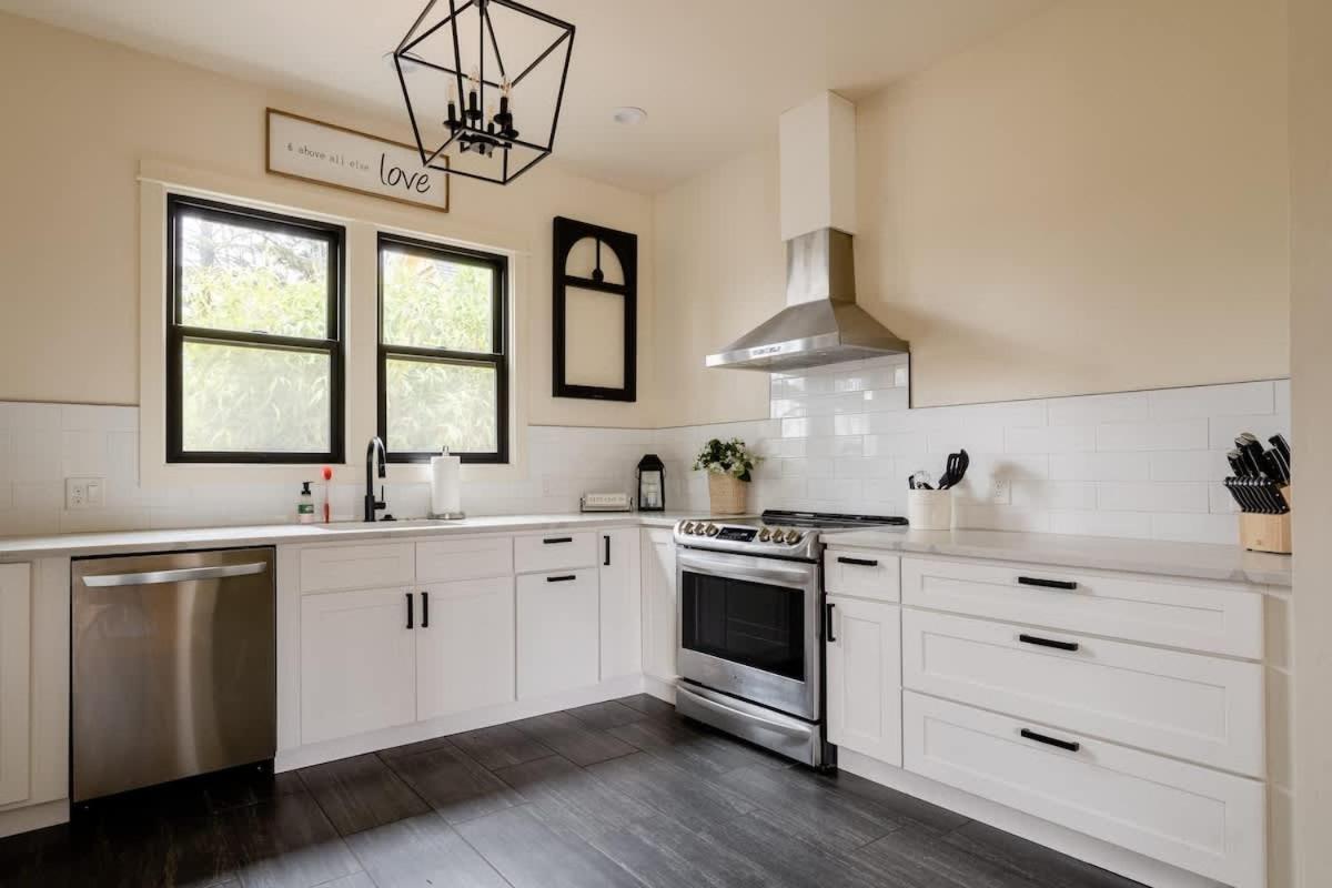 Collection - Fresh Remodel In Se 96bikescore Holiday home *