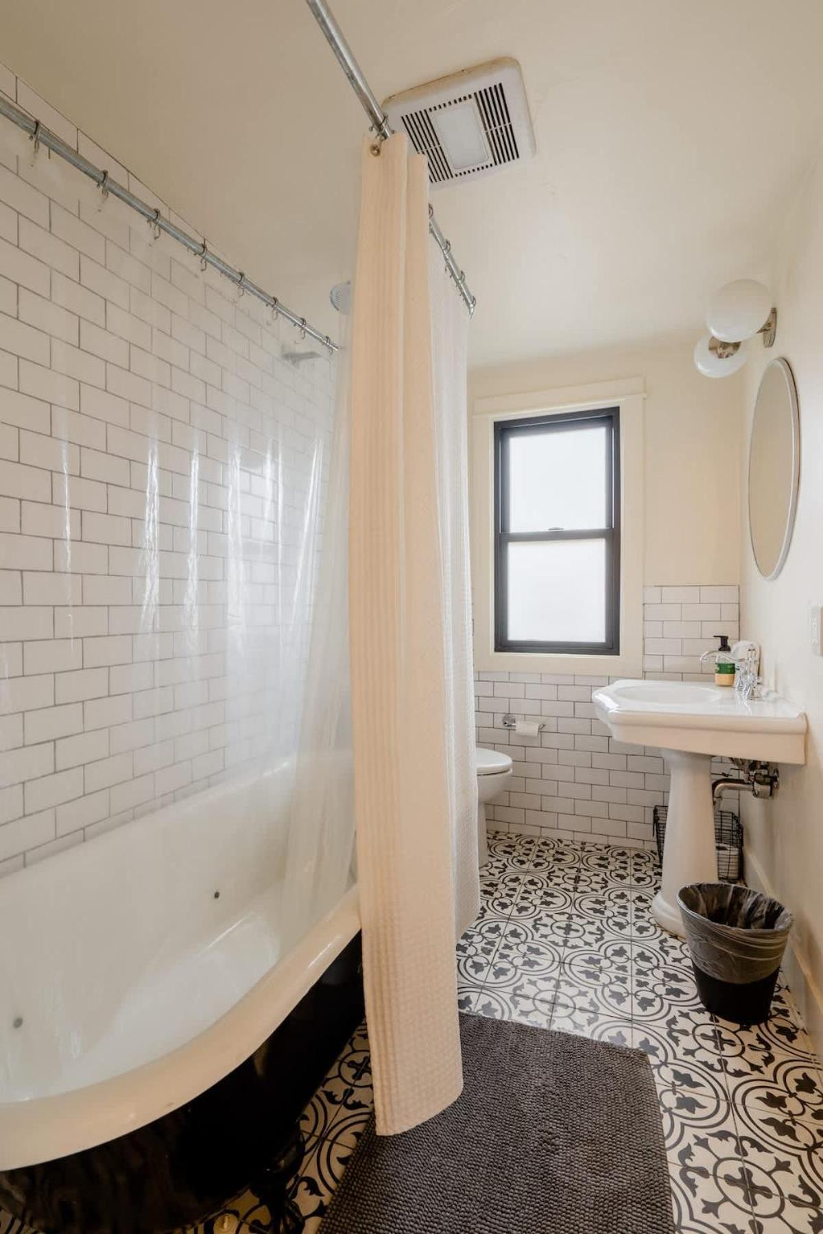 Collection - Fresh Remodel In Se 96bikescore